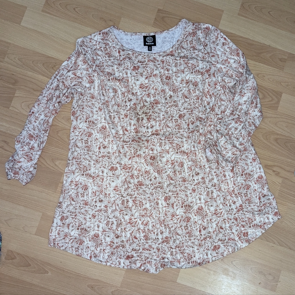 Floral 3/4 Sleeve Shirt